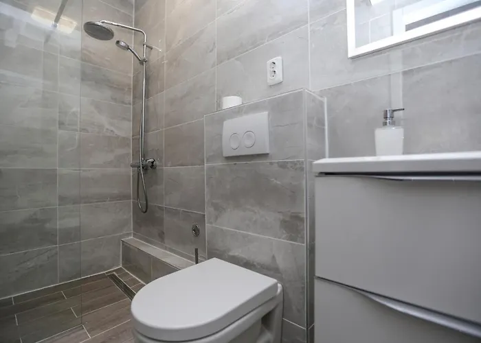 Guto Apartamento Podstrana